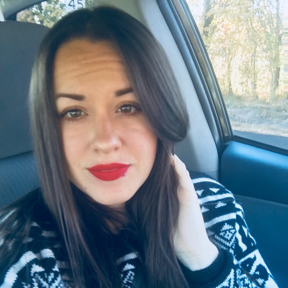 Meet your Posher, Cassi